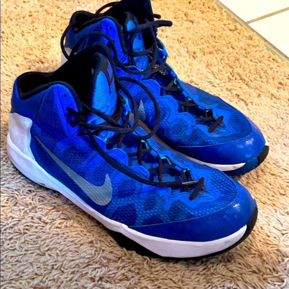Nike. Basketball shoes. Like New